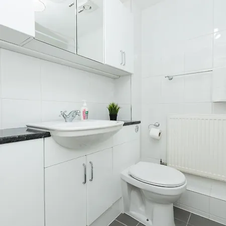 Charming 1Br Flat, Canning Town, Excel, City Hall London Exterior photo